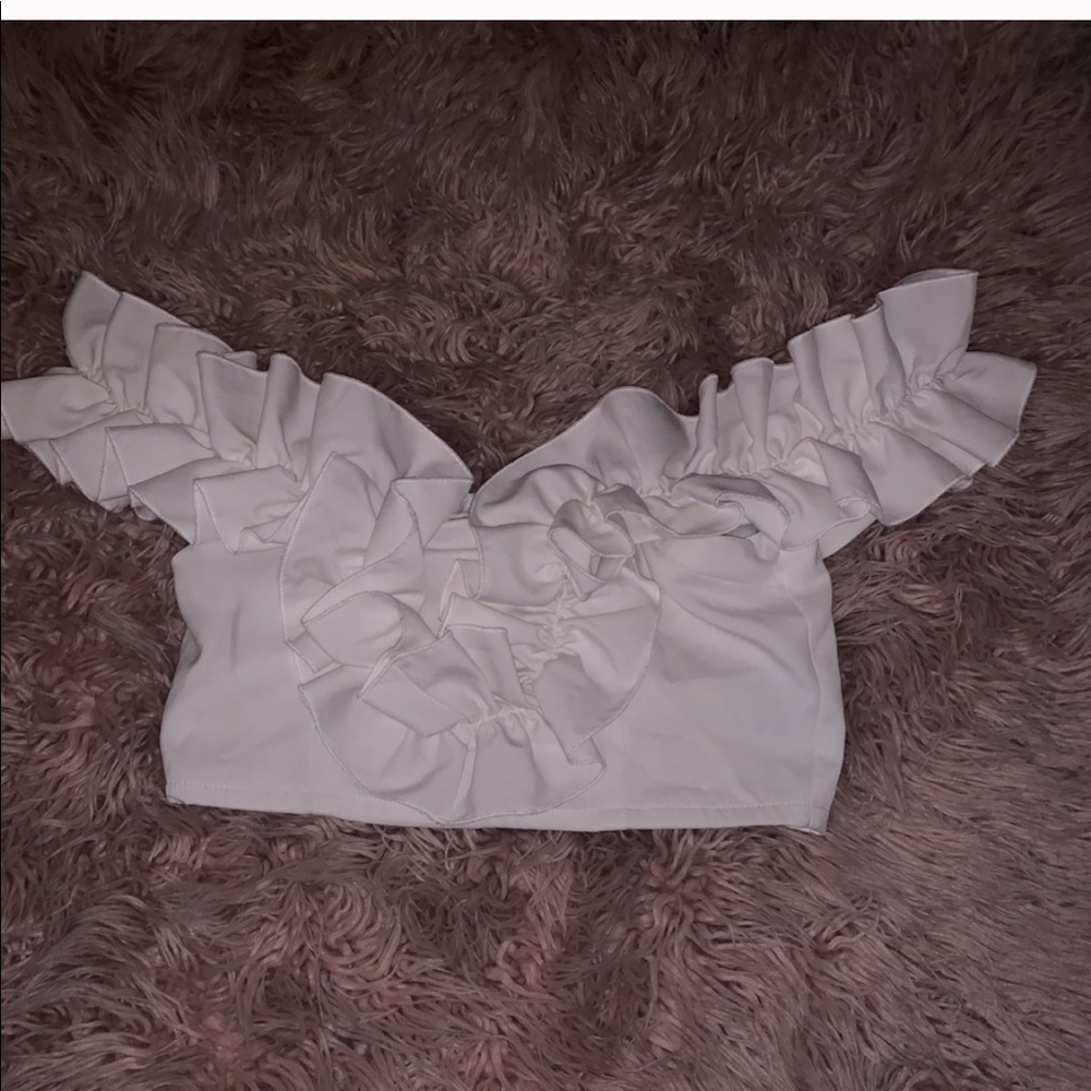 Littel white top
